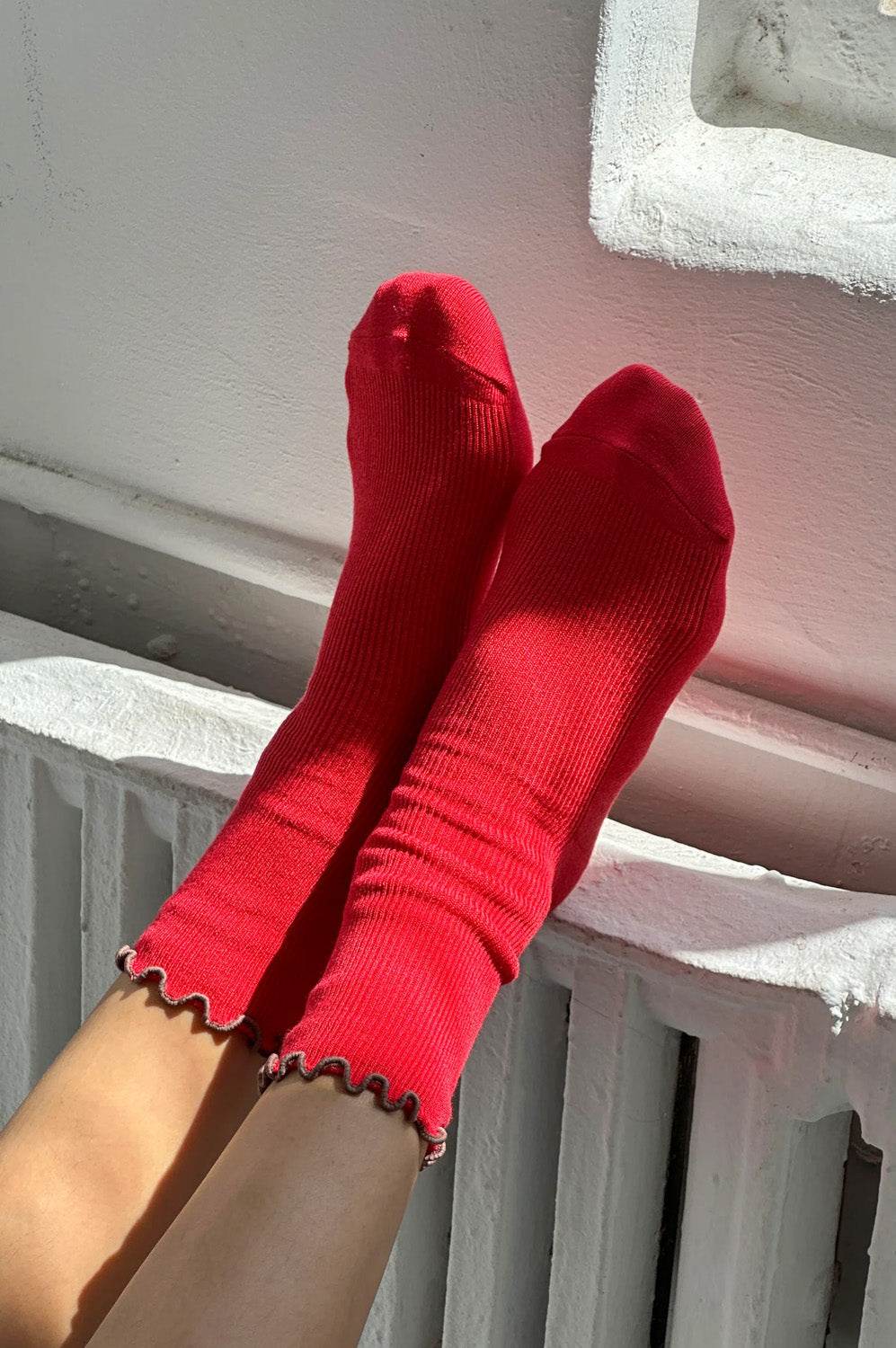 Le Bon Shoppe Ruffled Paprika Brown Edge Socks